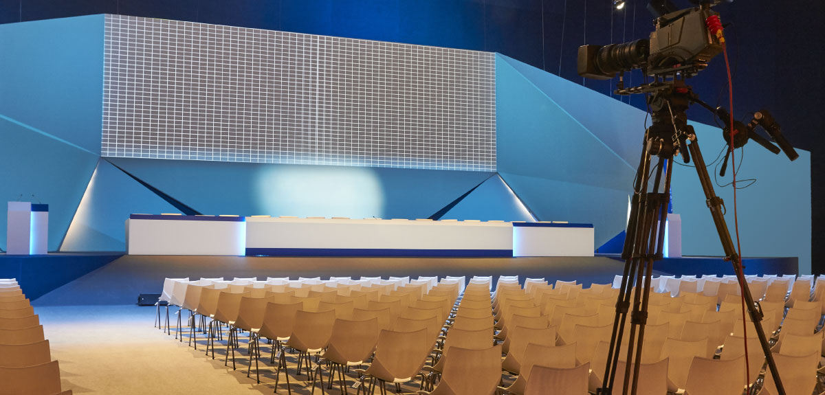 Matterport 3D tour of a UK hotel lobby and rooms